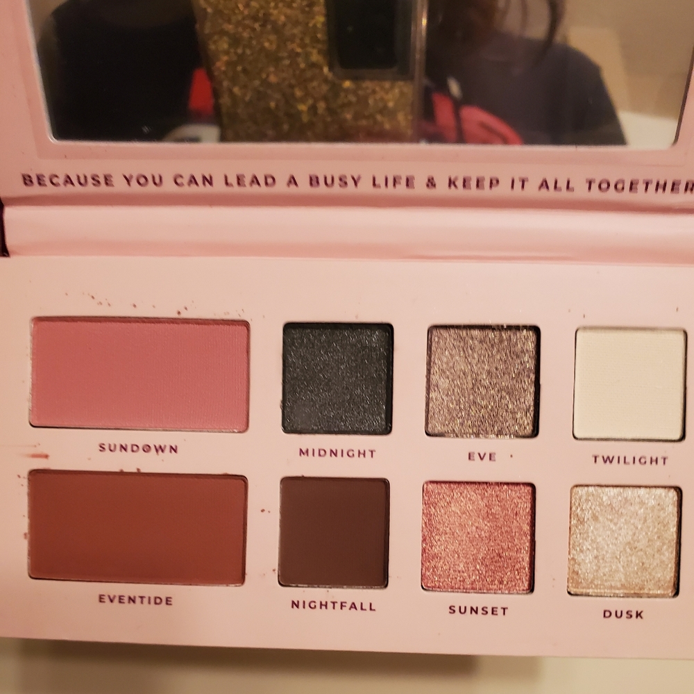 Blinc eyeshadow palette